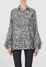 Load image into Gallery viewer, Beulah Style Snow Leopard