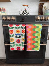 Load image into Gallery viewer, Crae.Home - Ziggy: Double-Sided Hand Towel