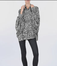 Load image into Gallery viewer, Beulah Style Snow Leopard