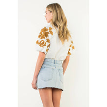 Load image into Gallery viewer, THML - Embroidered Chenille Floral Puff Sleeve Top