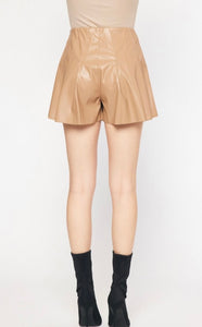 Entro Tan Shorts