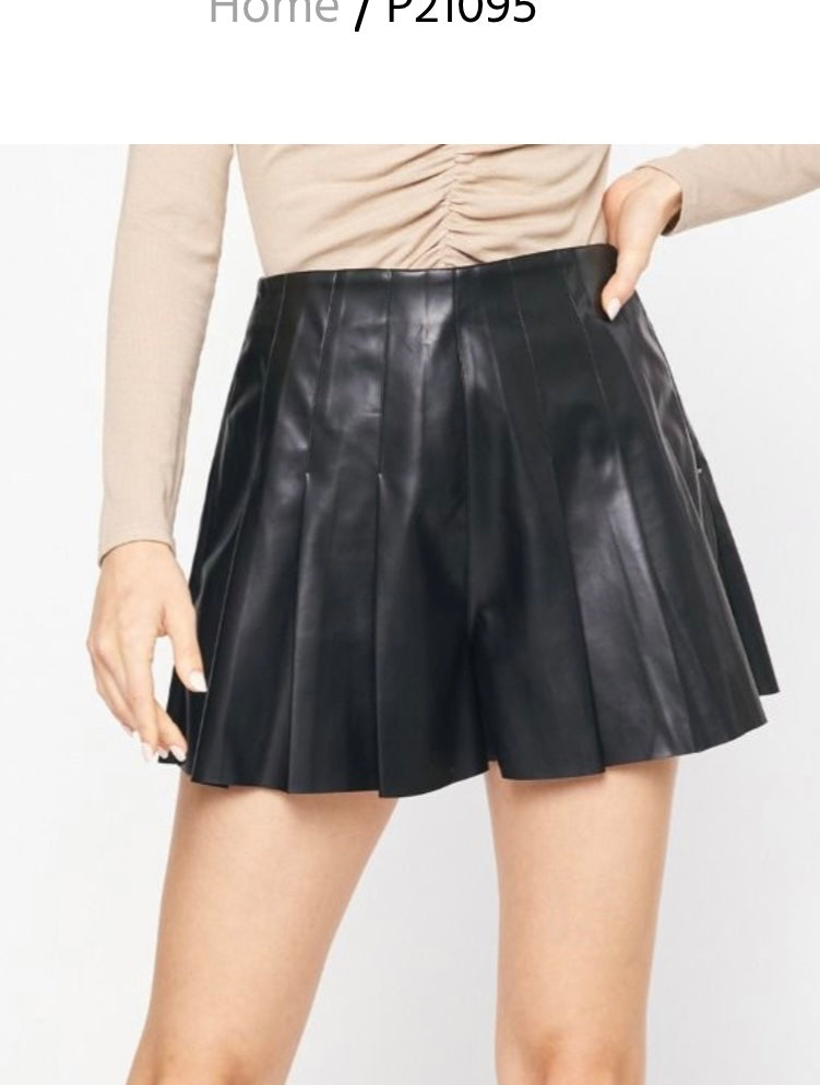 Entro Leather Shorts