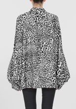 Load image into Gallery viewer, Beulah Style Snow Leopard