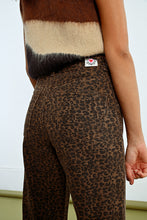 Load image into Gallery viewer, Molly Bracken ~ Ladies Leopard Brown Woven Pants
