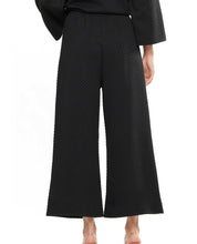 Load image into Gallery viewer, Quilted Wide Leg Pants