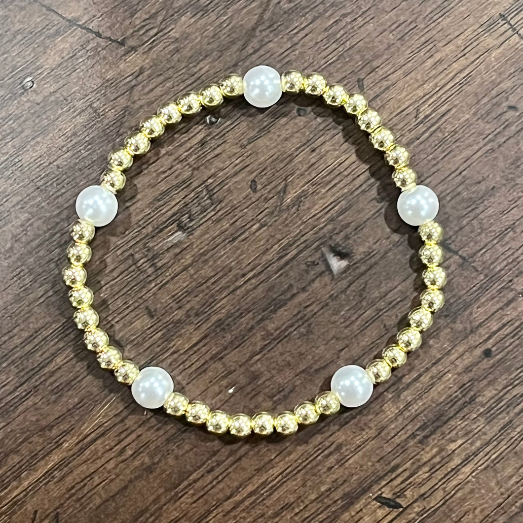 Pearl & Gold Beaded Bracelet