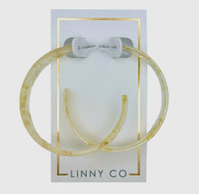 Load image into Gallery viewer, Linny Co Ashley Medium Gold Confetti Earring