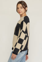 Load image into Gallery viewer, Entro Checkered Sweater