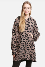 Load image into Gallery viewer, Leopard Blanket Hoodie