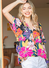 Load image into Gallery viewer, Jodifl Floral Blouse
