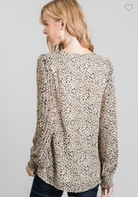 Load image into Gallery viewer, Jodifl Cinched Sleeve Top