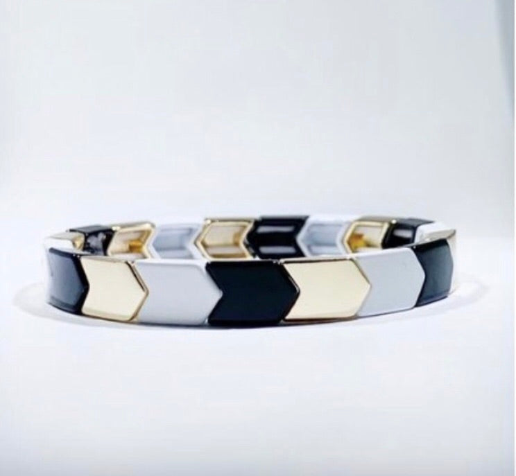Caryn Lawn White, Gold & Black Chevron Bracelet