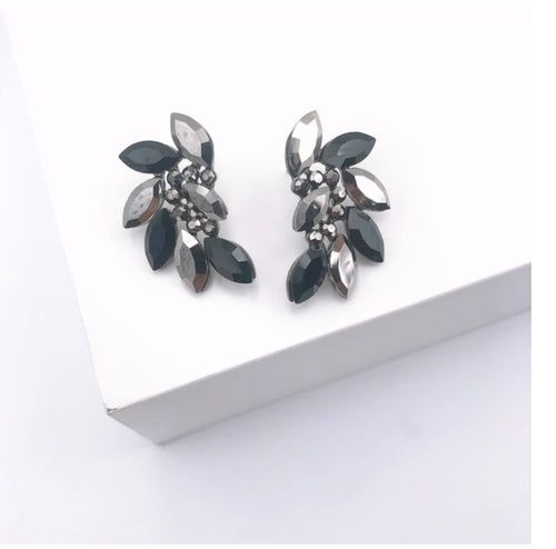 Treasure Jewels Ellie Black Studs